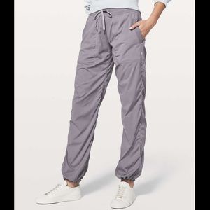 Lululemon Dance Studio Pant III (unlined)